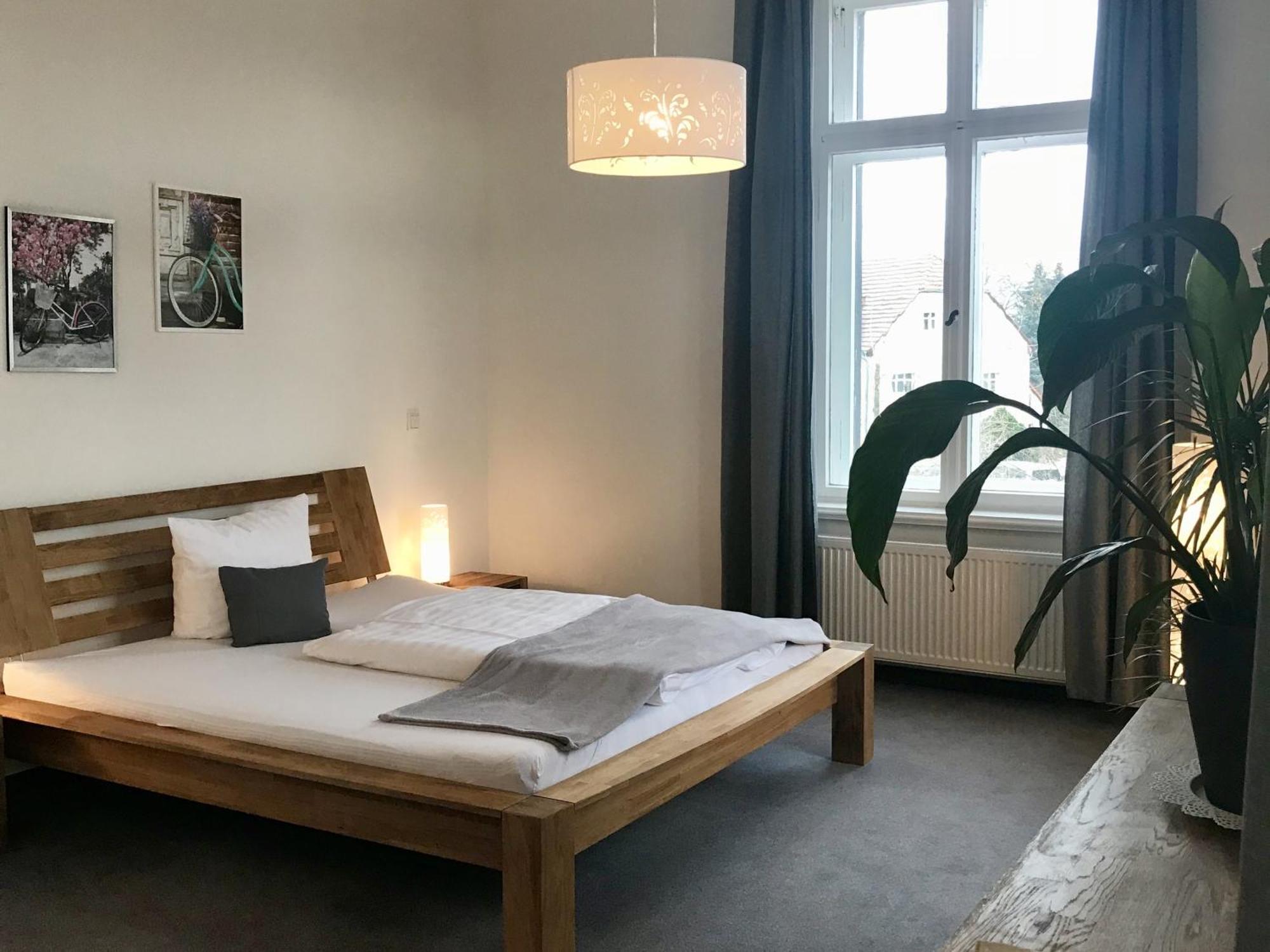 Görlitz Dein Gutshof Hotel & Ferienwohnungen חדר תמונה