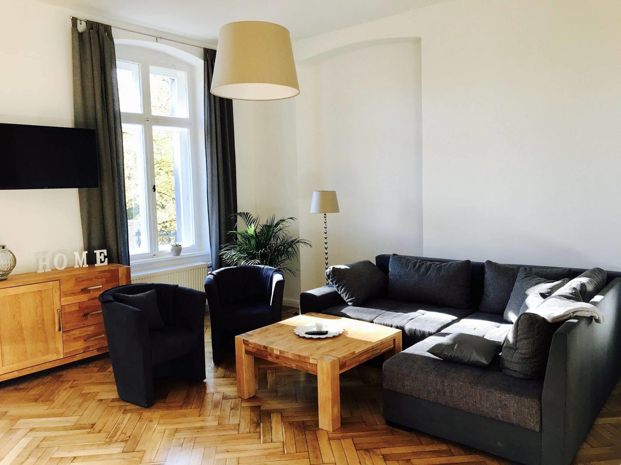 Görlitz Dein Gutshof Hotel & Ferienwohnungen מראה חיצוני תמונה