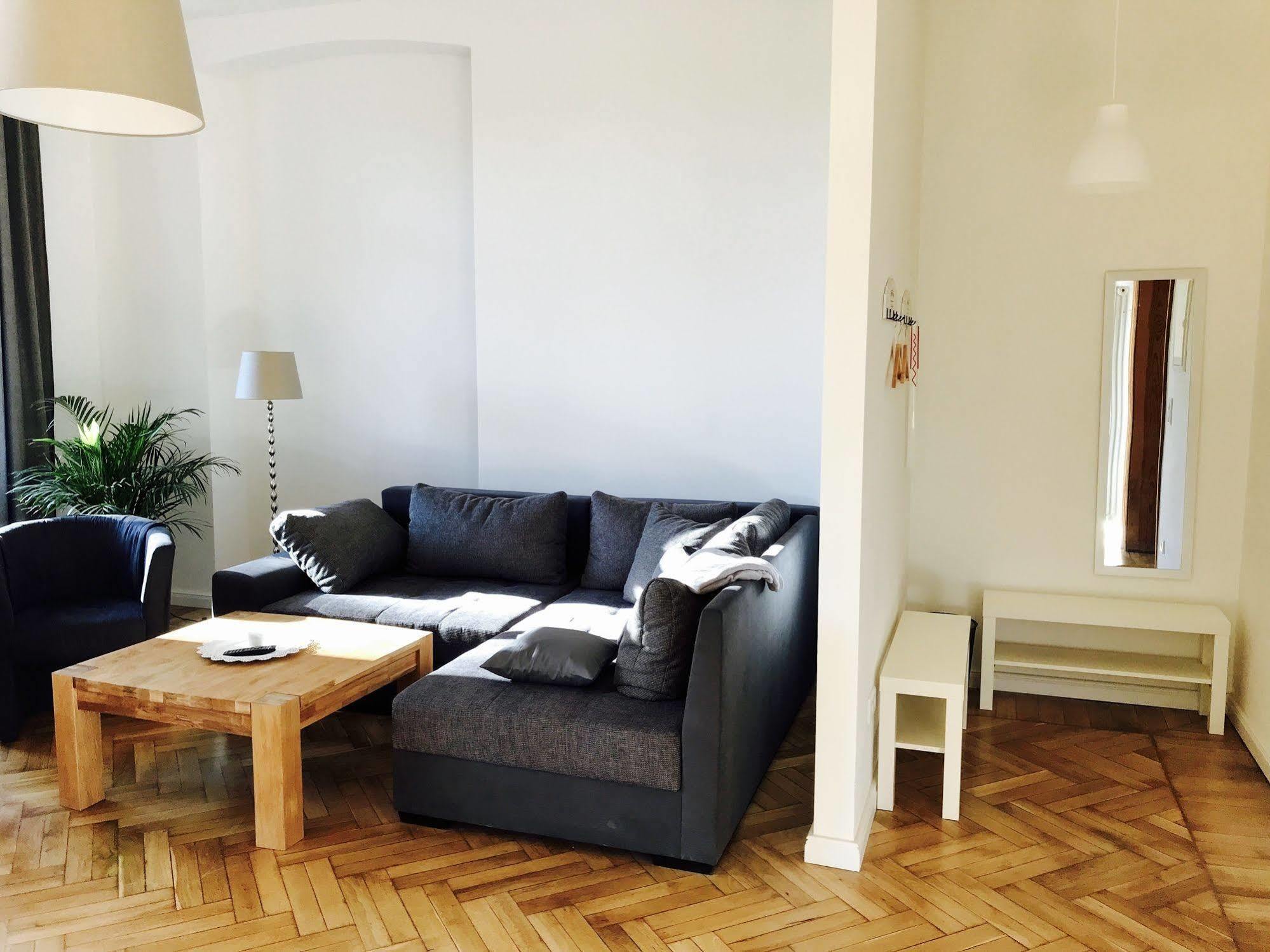 Görlitz Dein Gutshof Hotel & Ferienwohnungen מראה חיצוני תמונה
