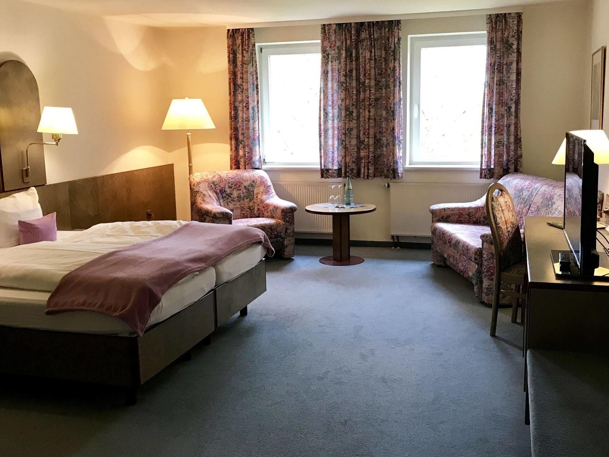 Görlitz Dein Gutshof Hotel & Ferienwohnungen מראה חיצוני תמונה